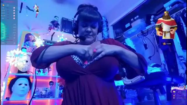 Image 12 of rebeccalovexxx Stream on Chaturbate on 15 months ago