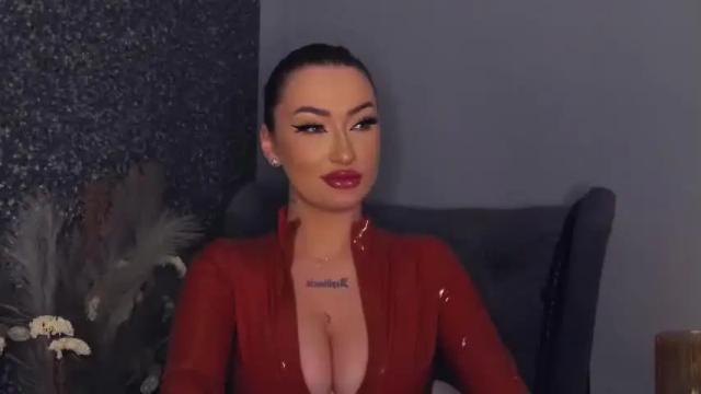 Image 6 of rebeccamadden Stream on Chaturbate on 20 months ago