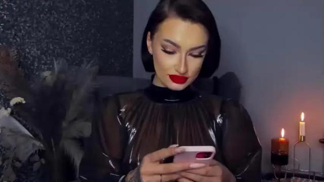 Image 10 of rebeccamadden Stream on Chaturbate on 19 months ago