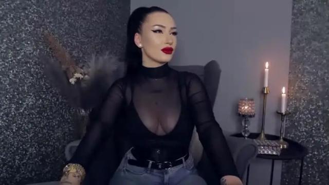 Image 7 of rebeccamadden Stream on Chaturbate on 18 months ago
