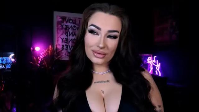 Image 8 of rebeccamadden Stream on Chaturbate on 7 days ago