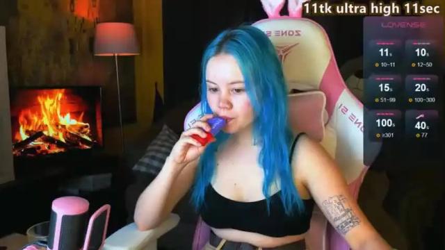 Image 2 of rebeccaniksoon Stream on Chaturbate on 13 months ago