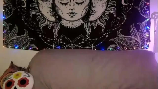 Image 3 of rebekah_93 Stream on Chaturbate on 5 months ago