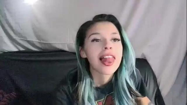 Image 7 of rebekareign Stream on Chaturbate on 19 months ago