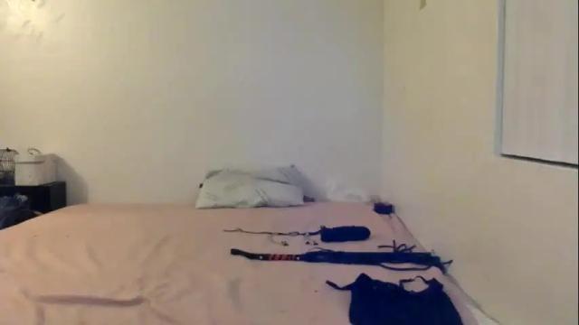 Image 10 of rebekareign Stream on Chaturbate on 15 months ago
