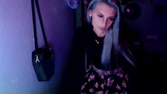 Image 2 of rebekareign Stream on Chaturbate on 3 months ago