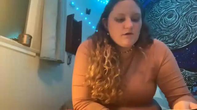 Image 2 of recklessstella Stream on Chaturbate on 16 months ago