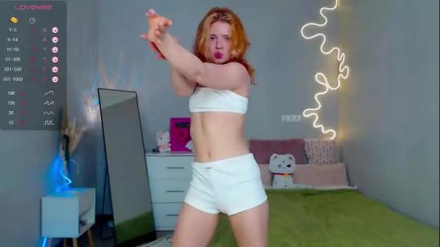 Image 4 of red__candy Stream on Chaturbate on 4 months ago