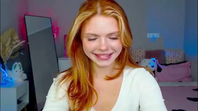 Image 2 of red__candy Stream on Chaturbate on 2 months ago