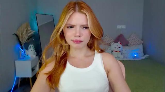 Image 2 of red__candy Stream on Chaturbate on 1 month ago