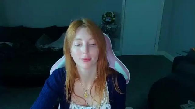 Image 10 of red_firesquirt Stream on Chaturbate on 12 months ago