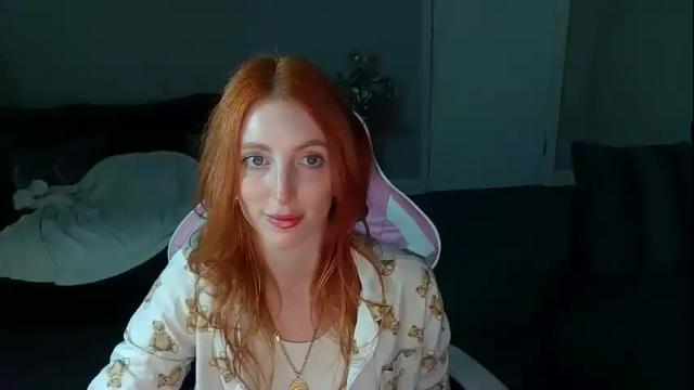 Image 12 of red_firesquirt Stream on Chaturbate on 13 days ago