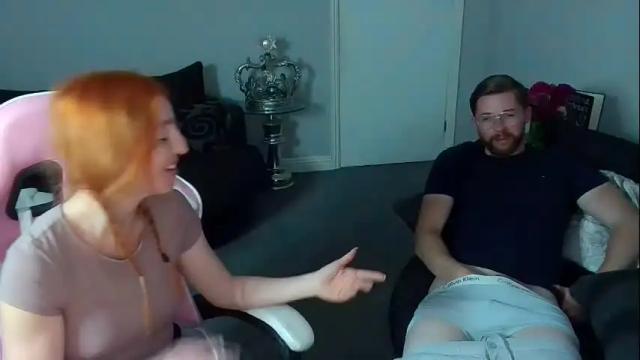 Image 7 of red_firesquirt Stream on Chaturbate on 19 days ago