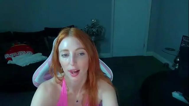 Image 2 of red_firesquirt Stream on Chaturbate on 4 days ago