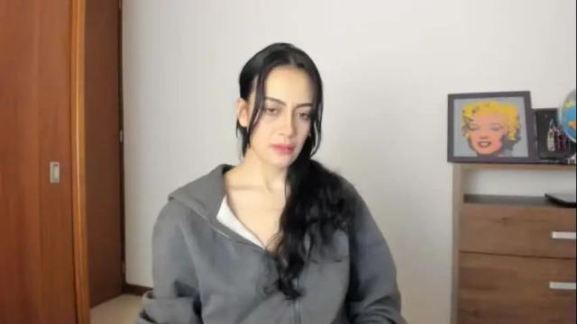 Image 2 of red_flower203 Stream on Chaturbate on 1 month ago