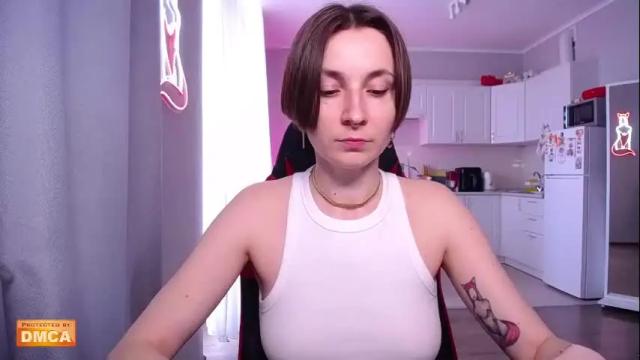 Thumbnail 1, red_foxxx_'s Stream at Chaturbate, 2 months ago