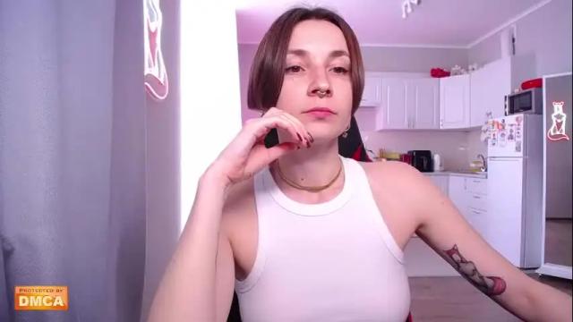 Thumbnail 2, red_foxxx_'s Stream at Chaturbate, 2 months ago