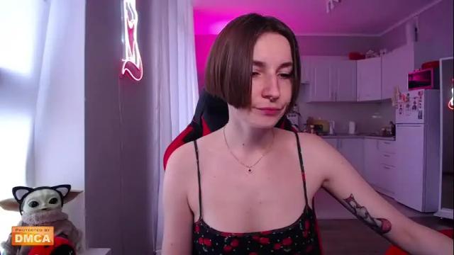 Thumbnail 1, red_foxxx_'s Stream at Chaturbate, 1 month ago