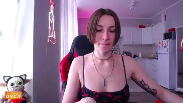 Thumbnail 1, red_foxxx_'s Stream at Chaturbate, 1 month ago