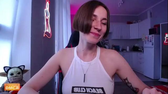 Thumbnail 3, red_foxxx_'s Stream at Chaturbate, 1 month ago