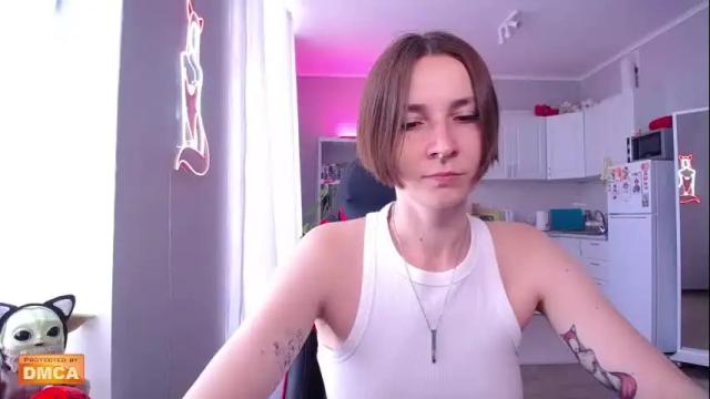 Image 2 of red_foxxx_ Stream on Chaturbate on 26 days ago