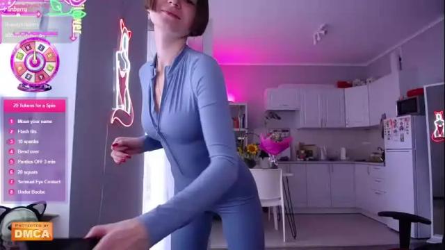 Image 2 of red_foxxx_ Stream on Chaturbate on 17 days ago