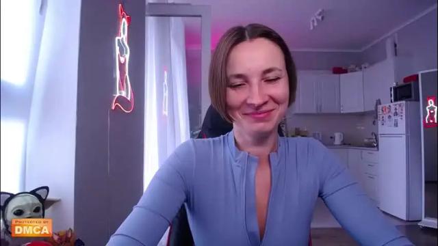 Image 4 of red_foxxx_ Stream on Chaturbate on 2 months ago