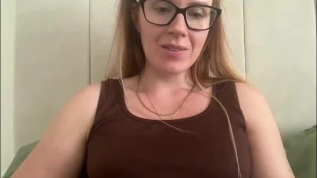 Image 11 of red_head_rosie_69 Stream on Chaturbate on 2 months ago