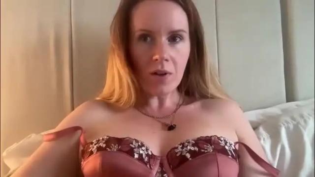 Image 12 of red_head_rosie_69 Stream on Chaturbate on 1 month ago