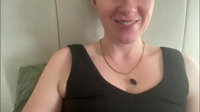 Image 11 of red_head_rosie_69 Stream on Chaturbate on 28 days ago