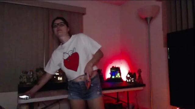 Image 4 of red_ivyxxx Stream on Chaturbate on 20 months ago