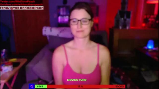 Image 10 of red_ivyxxx Stream on Chaturbate on 19 months ago