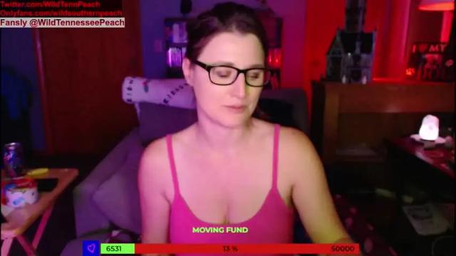 Image 8 of red_ivyxxx Stream on Chaturbate on 19 months ago