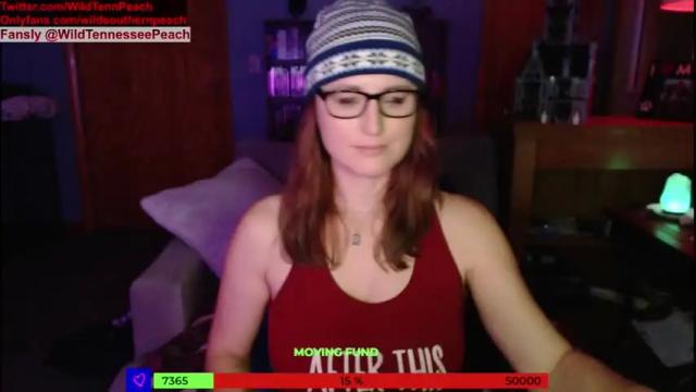Image 3 of red_ivyxxx Stream on Chaturbate on 19 months ago