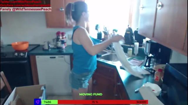 Image 3 of red_ivyxxx Stream on Chaturbate on 19 months ago