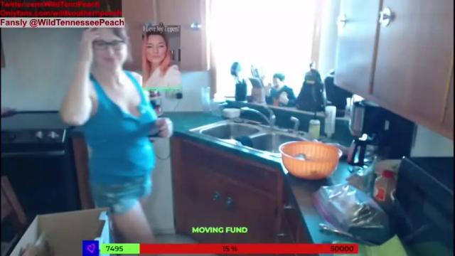 Image 6 of red_ivyxxx Stream on Chaturbate on 19 months ago
