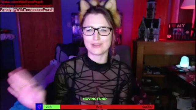 Image 7 of red_ivyxxx Stream on Chaturbate on 19 months ago