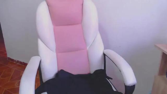 Image 2 of red_lola_uwu Stream on Chaturbate on 18 months ago