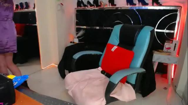 Image 3 of red_moon_1 Stream on Chaturbate on 3 months ago