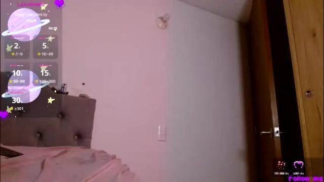 Image 8 of red_moonn Stream on Chaturbate on 2 months ago