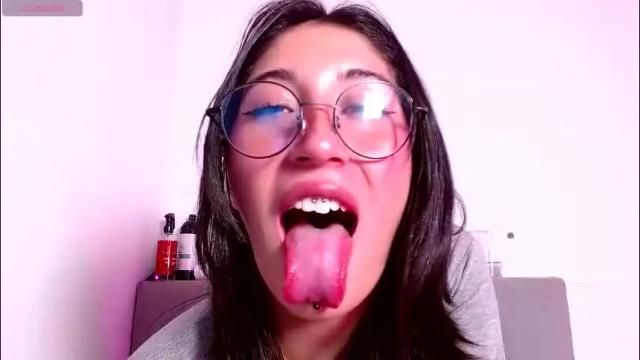 Image 10 of red_moonn Stream on Chaturbate on 2 months ago