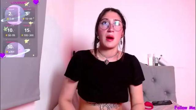 Image 2 of red_moonn Stream on Chaturbate on 1 month ago