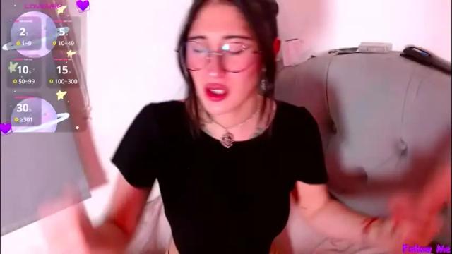 Image 8 of red_moonn Stream on Chaturbate on 1 month ago