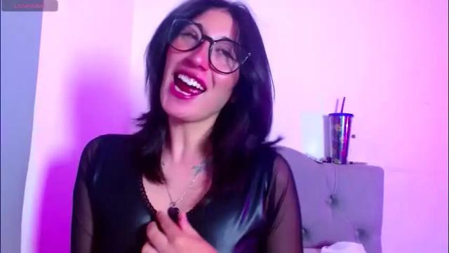 Image 6 of red_moonn Stream on Chaturbate on 10 days ago