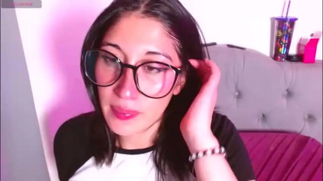 Image 10 of red_moonn Stream on Chaturbate on 1 month ago