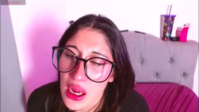 Image 12 of red_moonn Stream on Chaturbate on 1 month ago