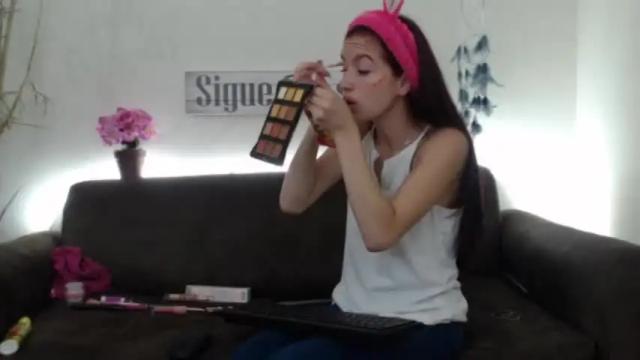 Image 4 of red_princess_ds Stream on Chaturbate on 23 months ago
