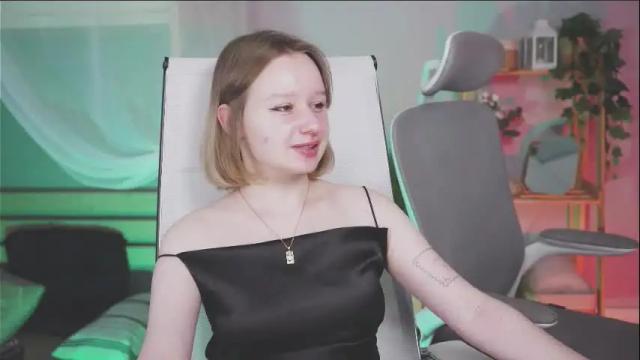 Thumbnail 2, red_queeen's Stream at Chaturbate, 4 months ago