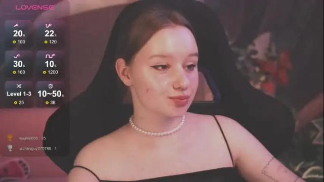 Image 4 of red_queeen Stream on Chaturbate on 4 months ago