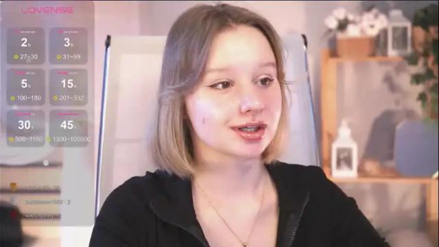 Image 8 of red_queeen Stream on Chaturbate on 4 months ago